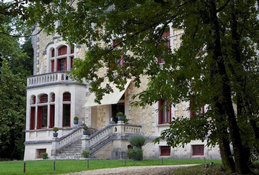 Chateau La Thuiliere Saint-Front-de-Pradoux Dış mekan fotoğraf
